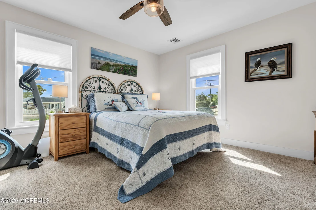 Photo of 237 Bay Shore Drive
