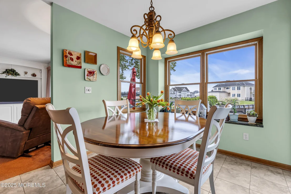 Photo of 560 Midwood Drive