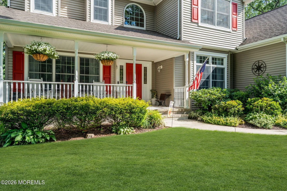 Photo of 2093 Overbrook Drive