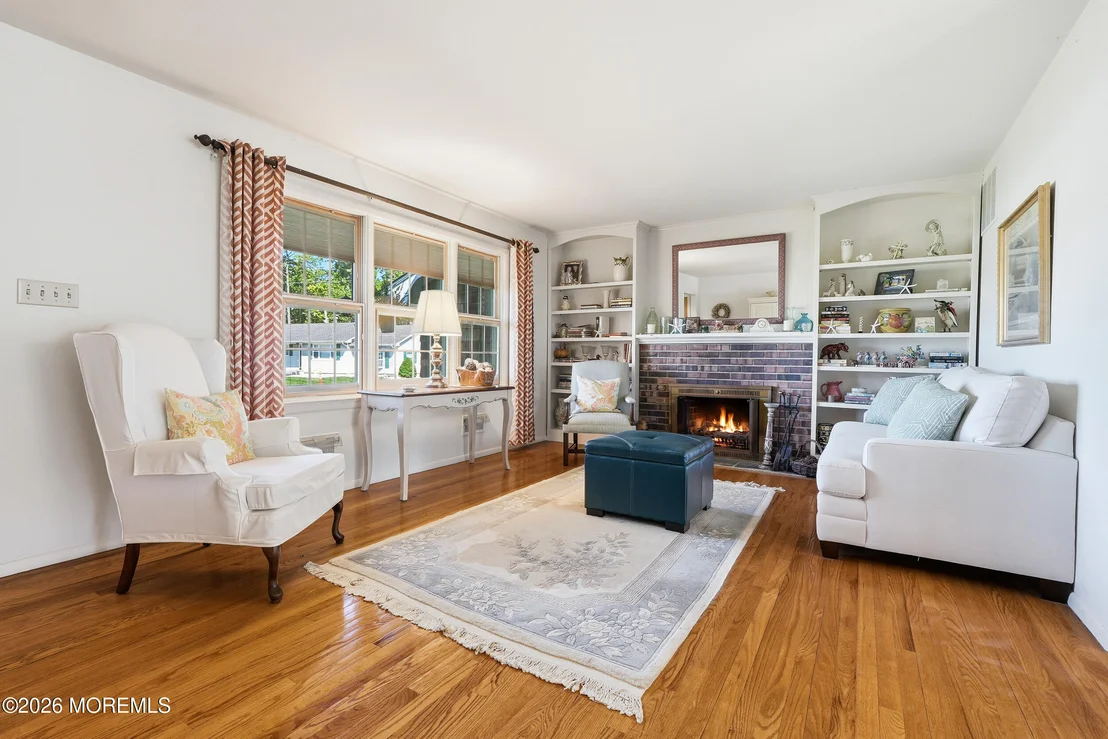 Photo of 481 Admiral Road