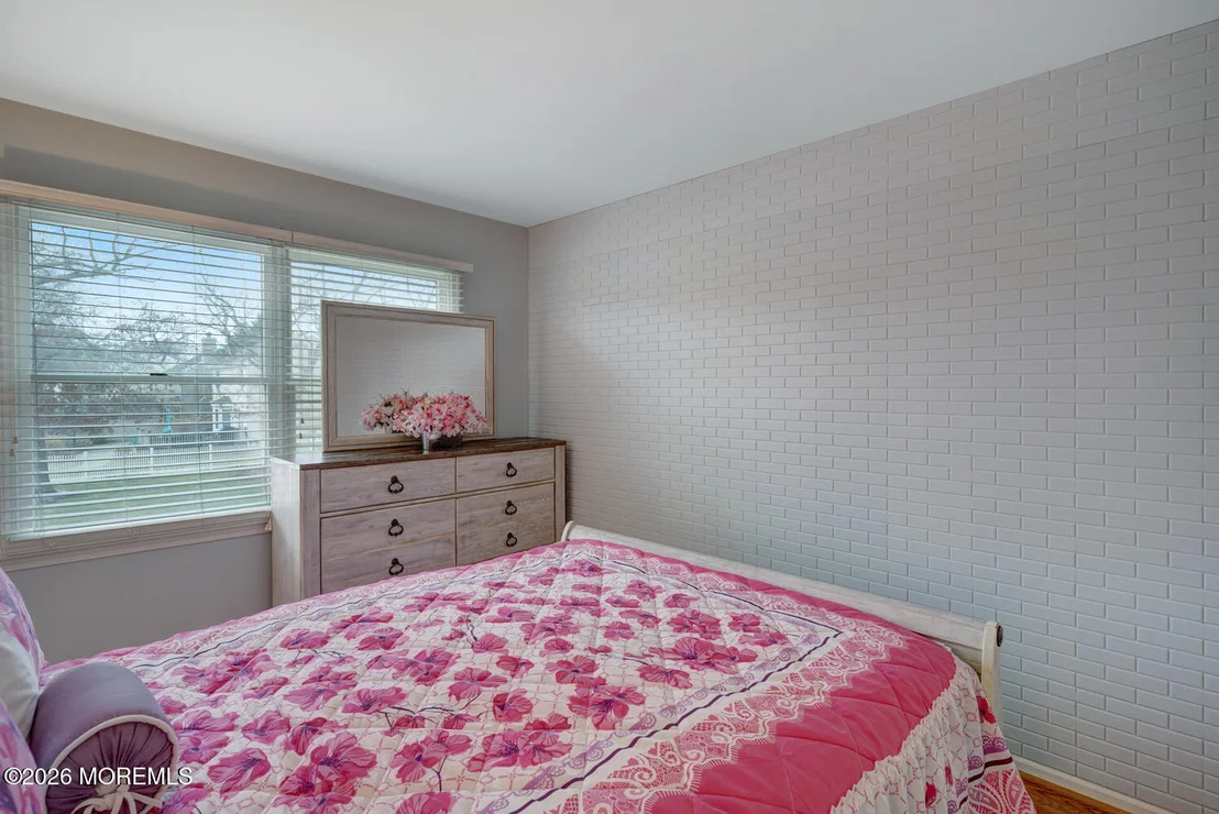 Photo of 223 Serpent Lane