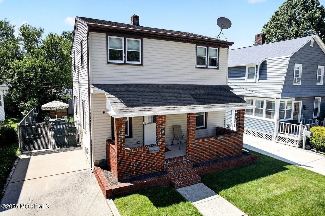 Photo of 30 Pershing Avenue