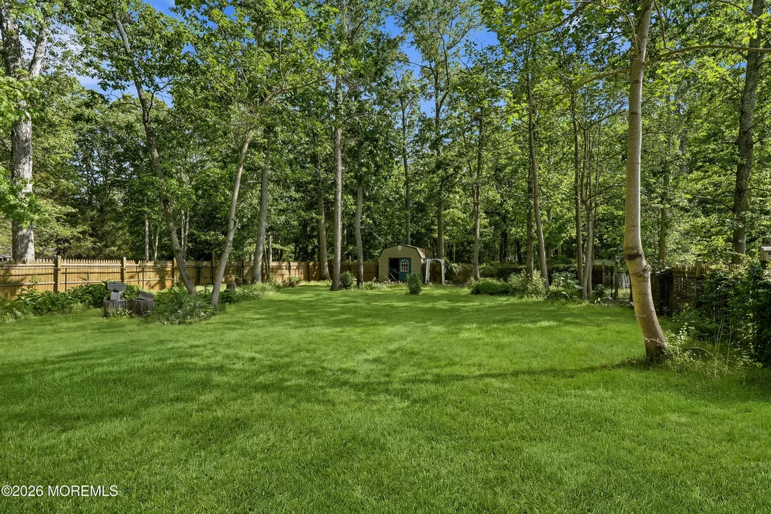 Photo of 16 Crest Road