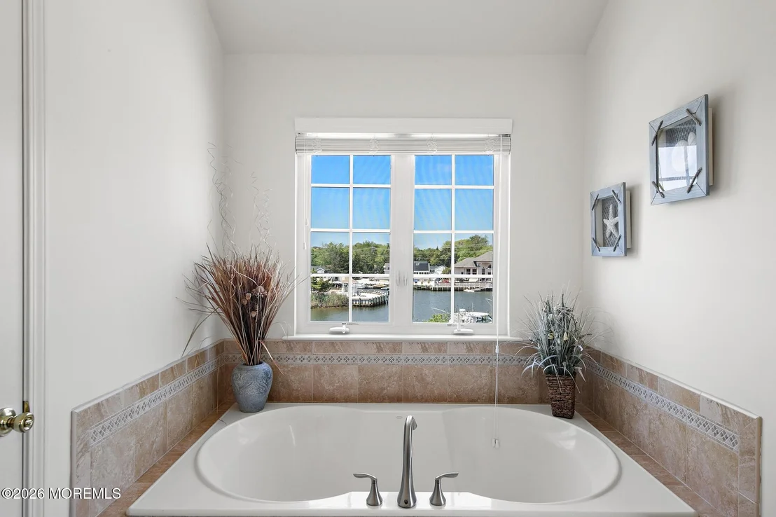 Photo of 40 Overlook Drive