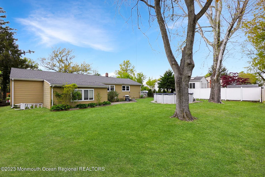 Photo of 8 Annmar Drive