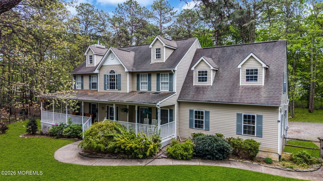 Photo of 645 Reed Road