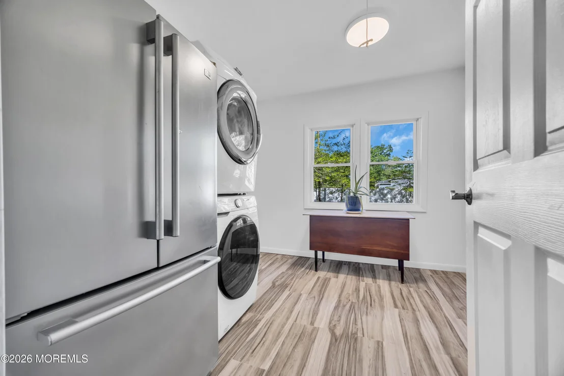 Photo of 416 Oak Tree Road