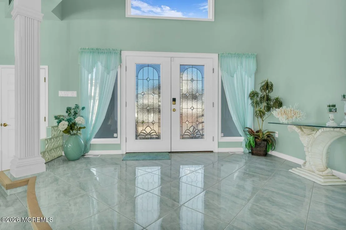 Photo of 1308 Laurel Boulevard