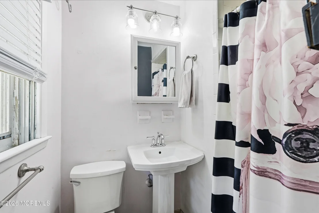 Photo of 558 Green Lane