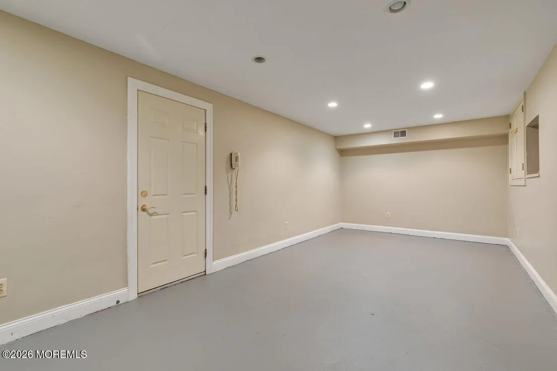 Photo of 48 Ravine Drive