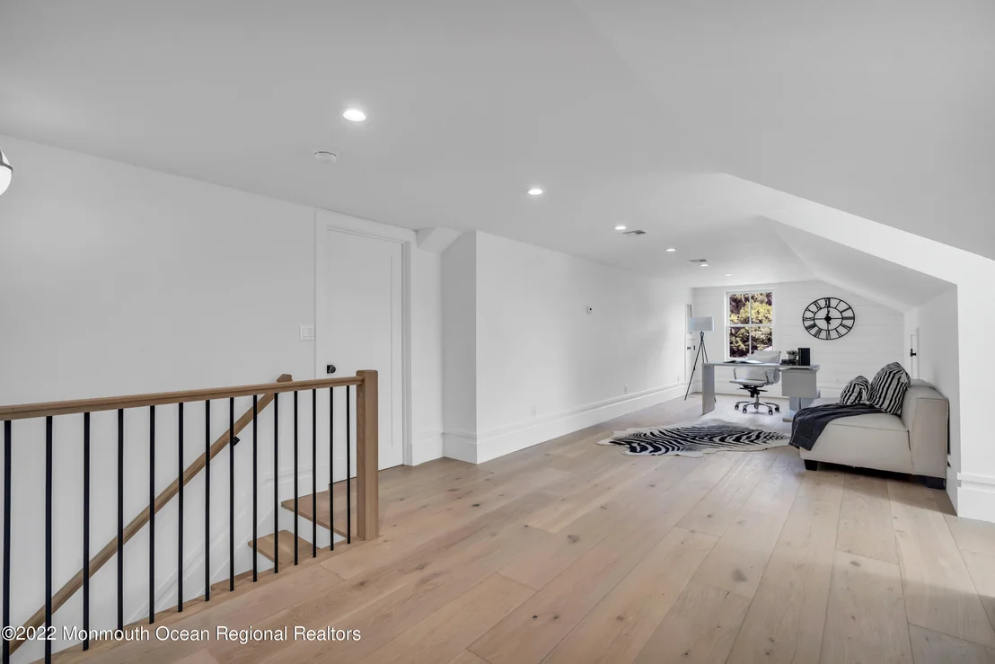 Photo of 376 Orenda Circle