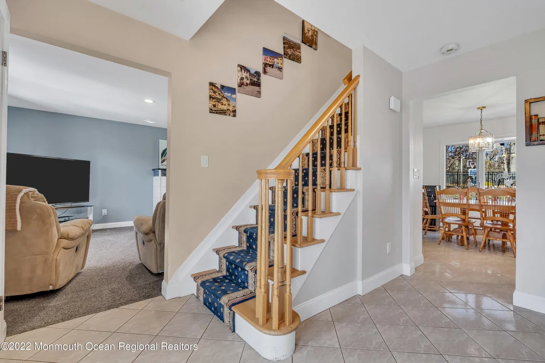 Photo of 7 Algonquin Drive