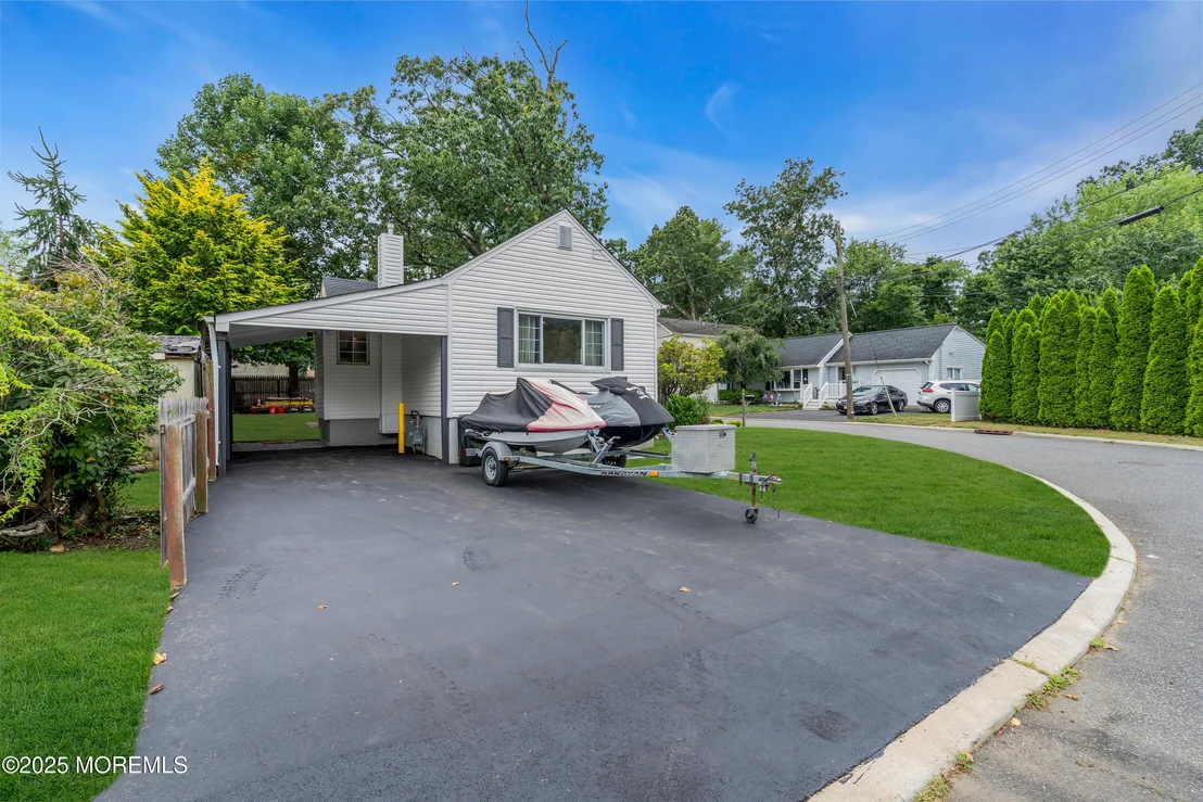 Photo of 96 Wayside Drive