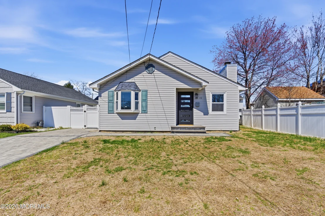 Photo of 52 Pomona Boulevard