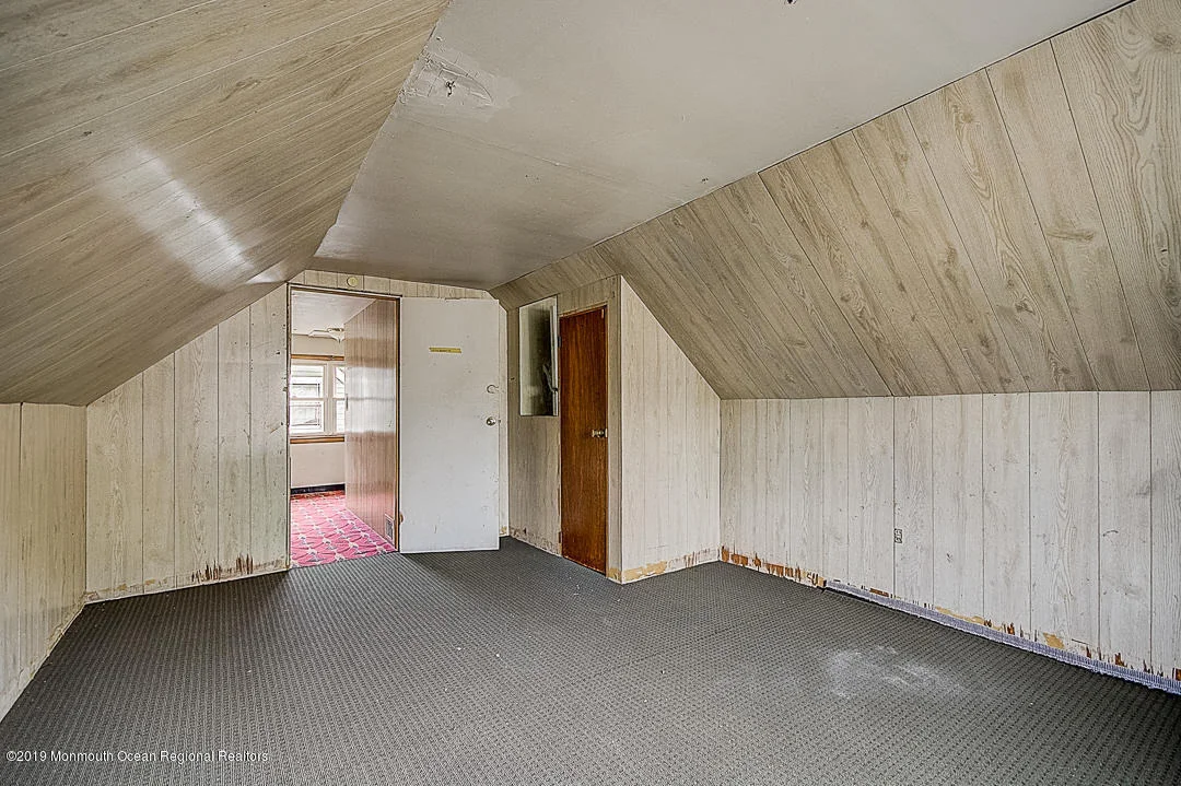 Photo of 329 Edgeview Road