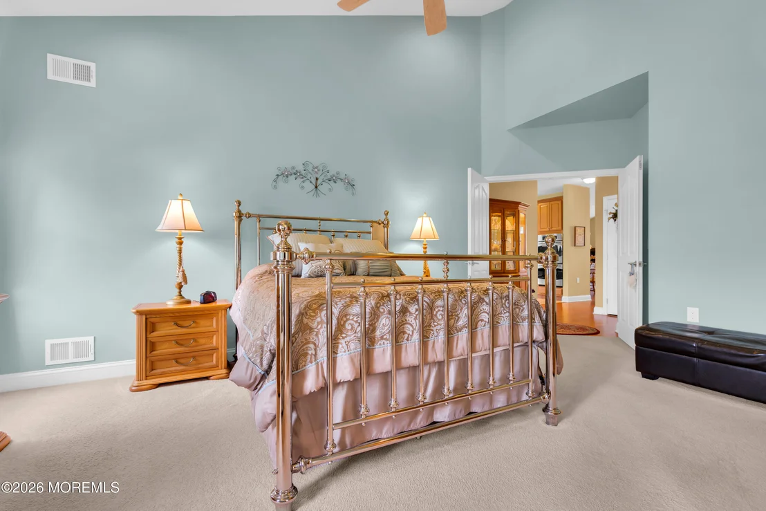 Photo of 4 Bay Head Court