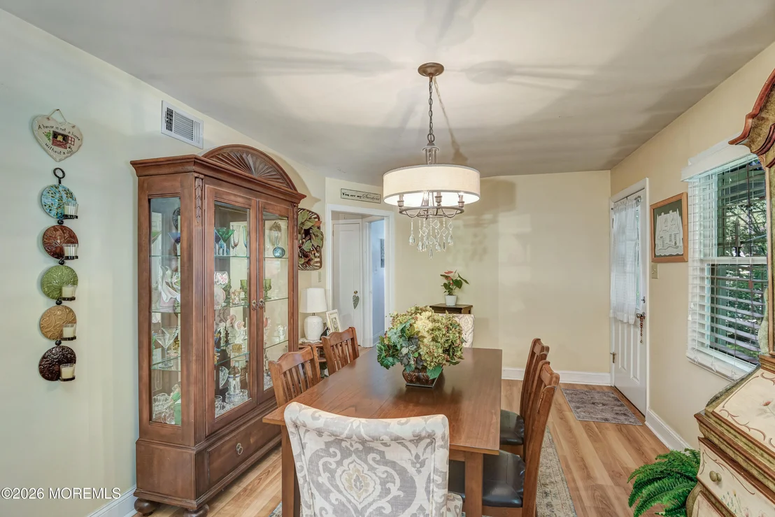 Photo of 309 Deerfoot Lane