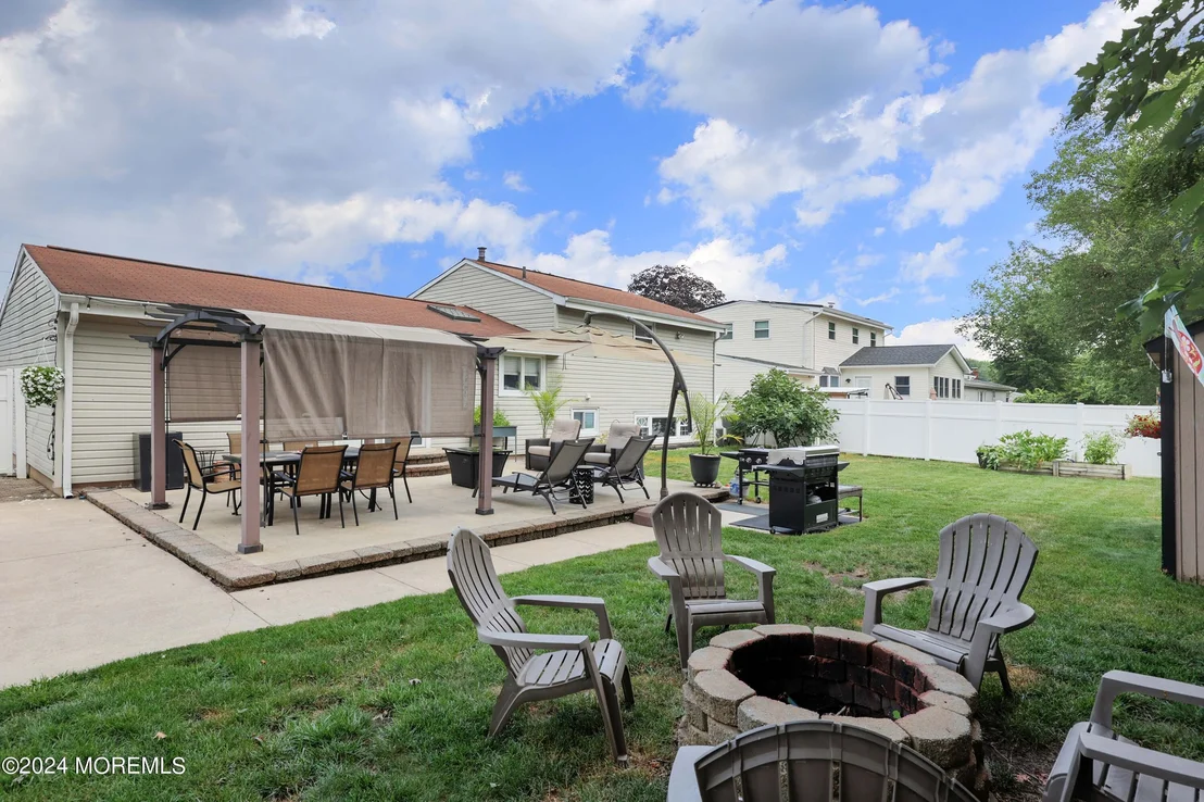 Photo of 37 Lafayette Drive