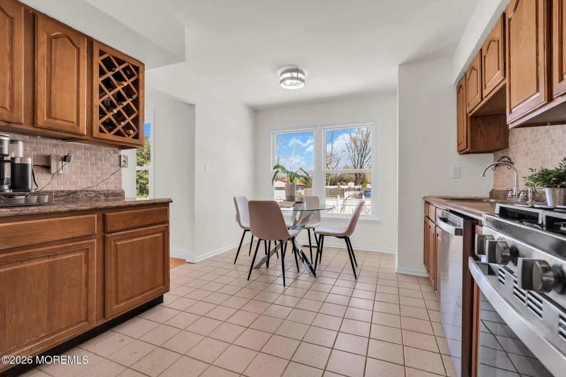 Photo of 522 Woolley Drive