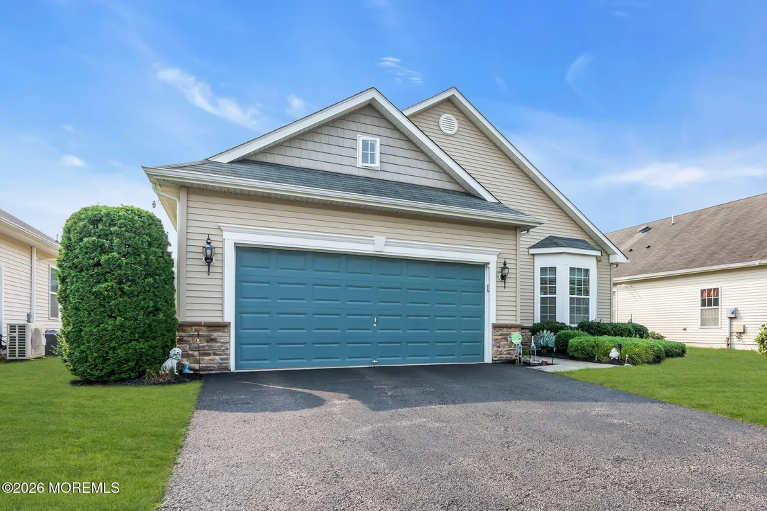 Photo of 44 Eagle Ridge Circle