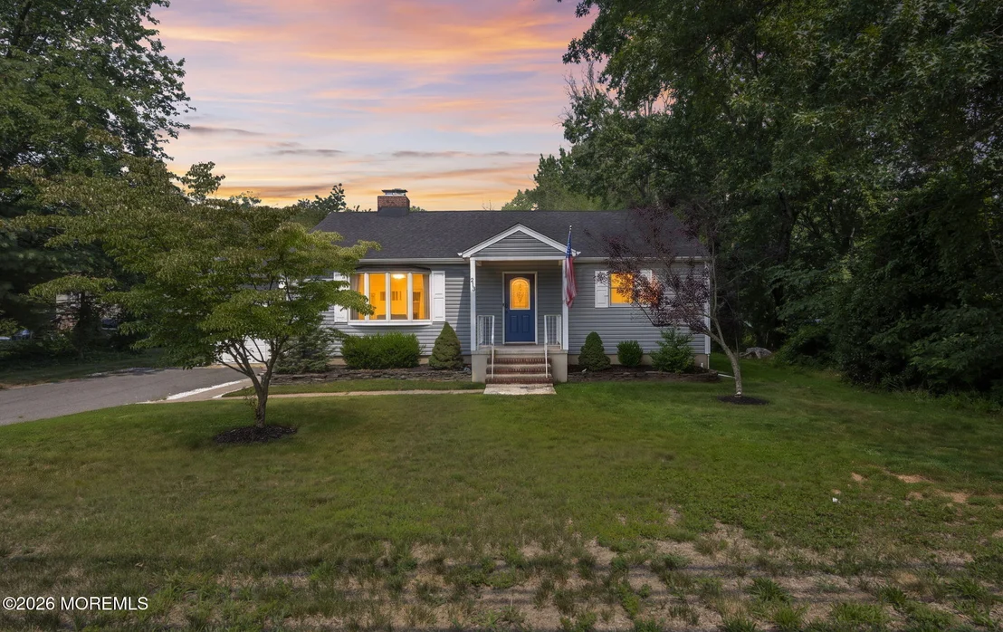 Photo of 213 Lloyd Road