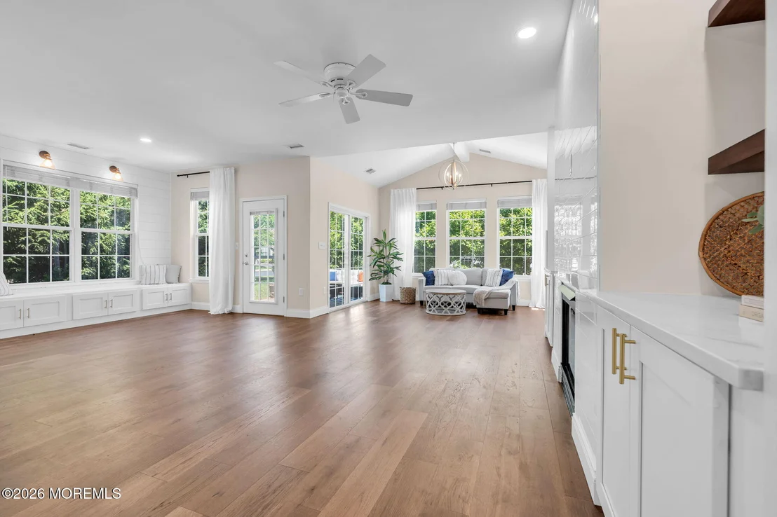 Photo of 83 Huntington Drive