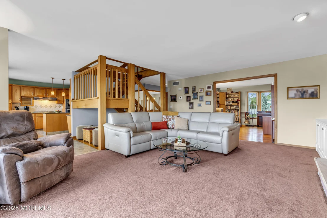 Photo of 560 Midwood Drive