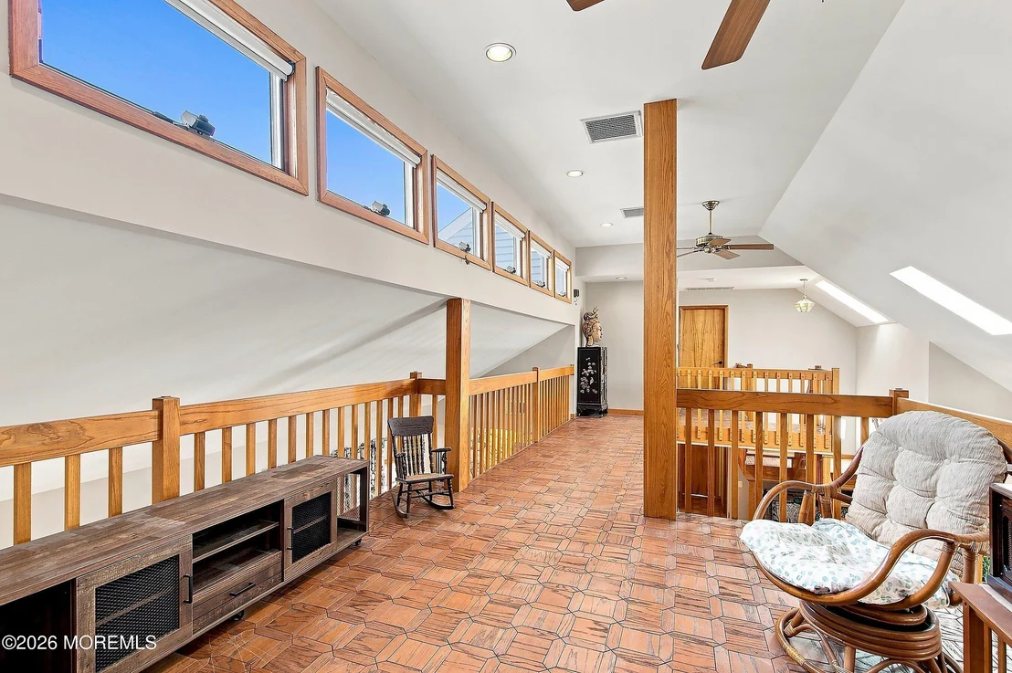 Photo of 819 Forepeak Drive