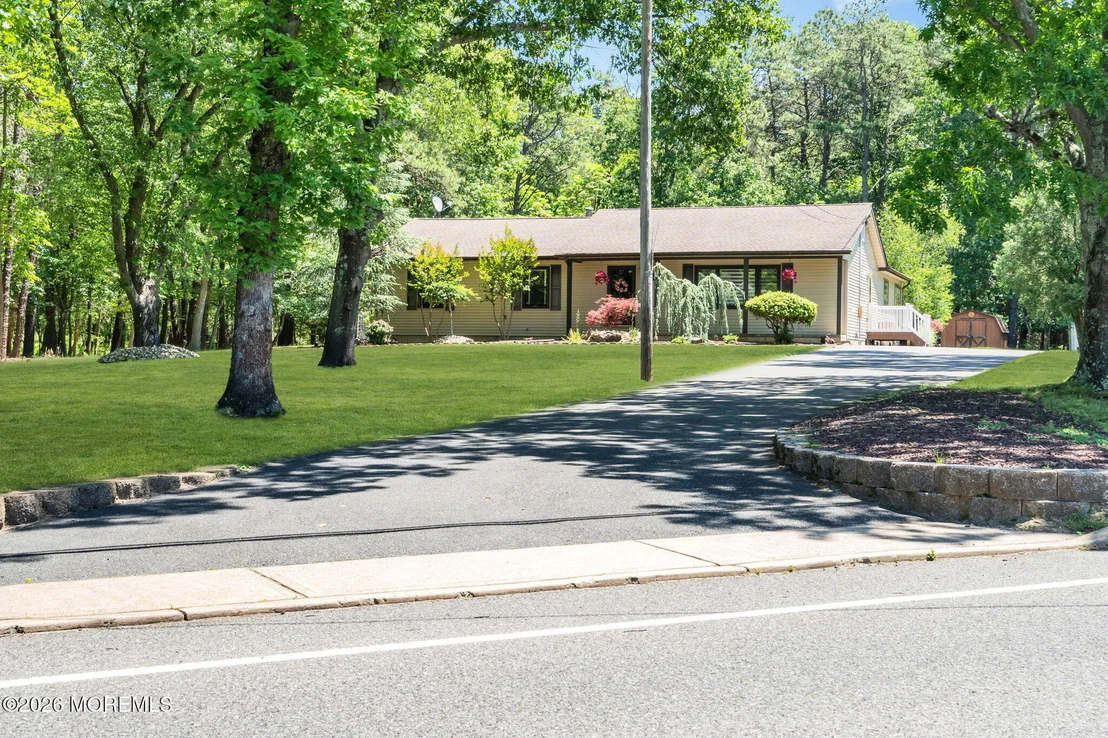 Photo of 819 Harmony Road