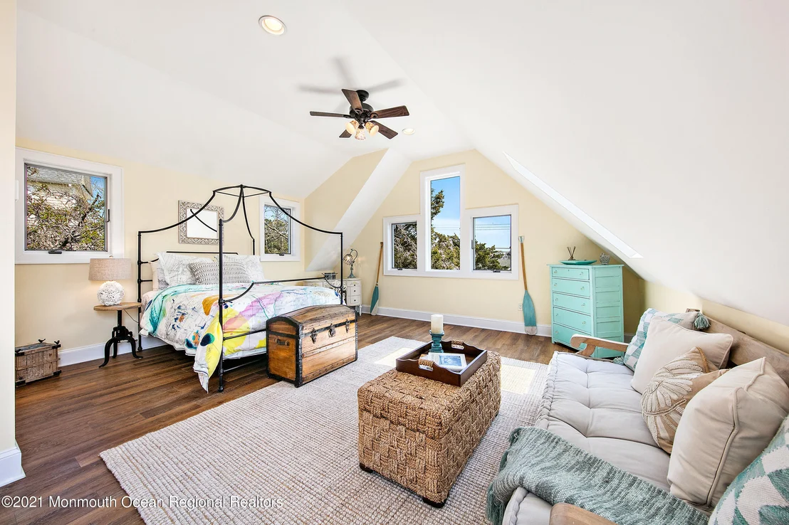 Photo of 770 North Drive