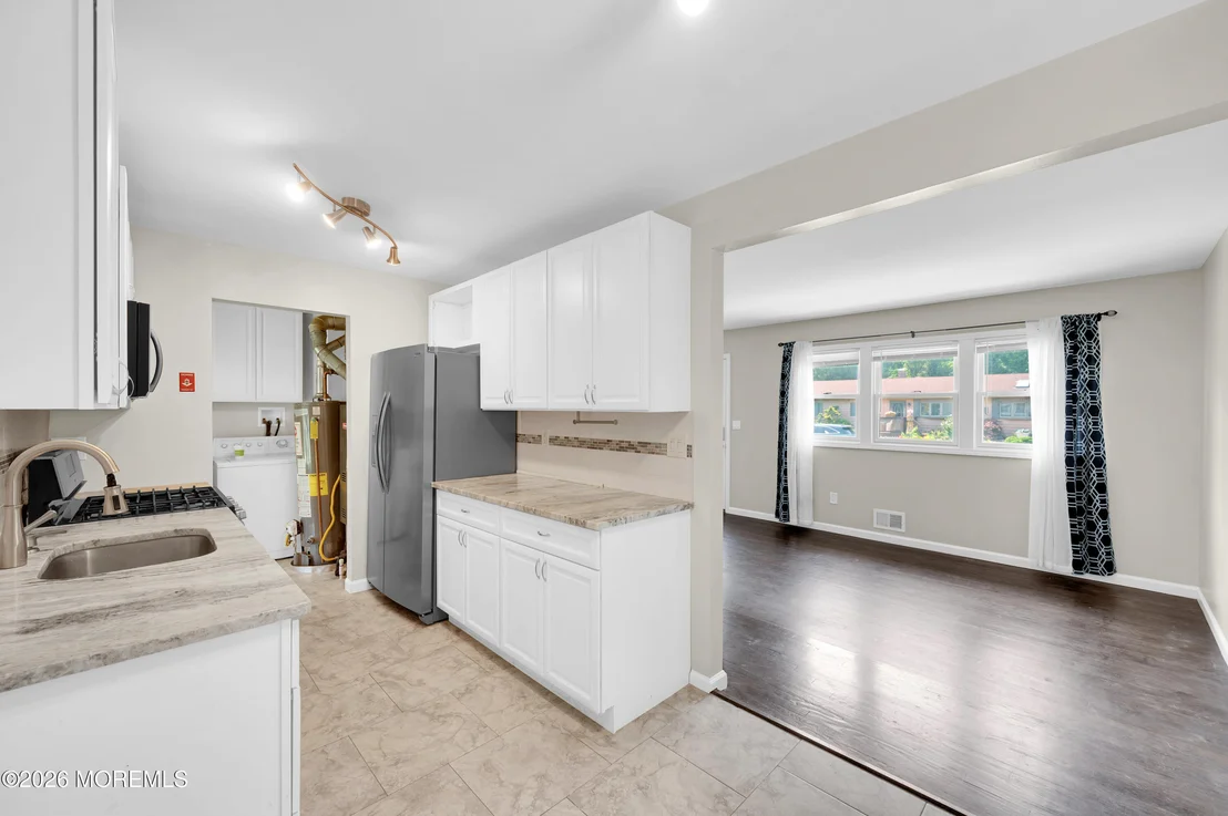 Photo of 271 Sky Manor Boulevard