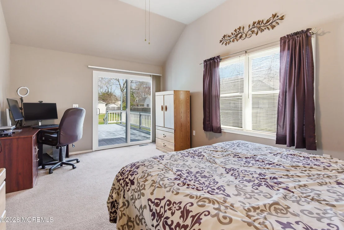 Photo of 101 Foxwood Lane