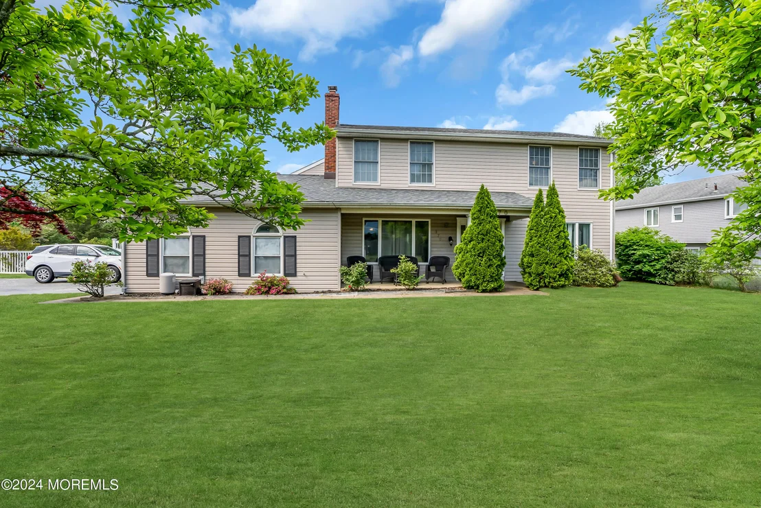 Photo of 370 Marc Drive