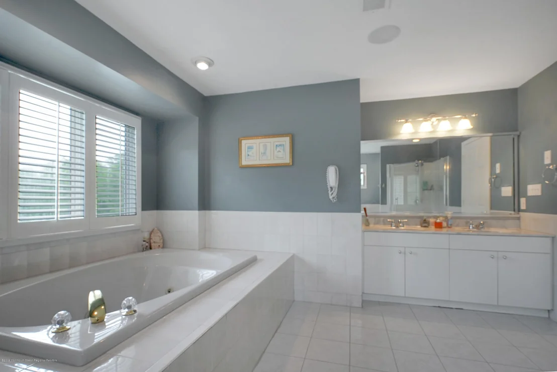 Photo of 1446 Garrett Drive