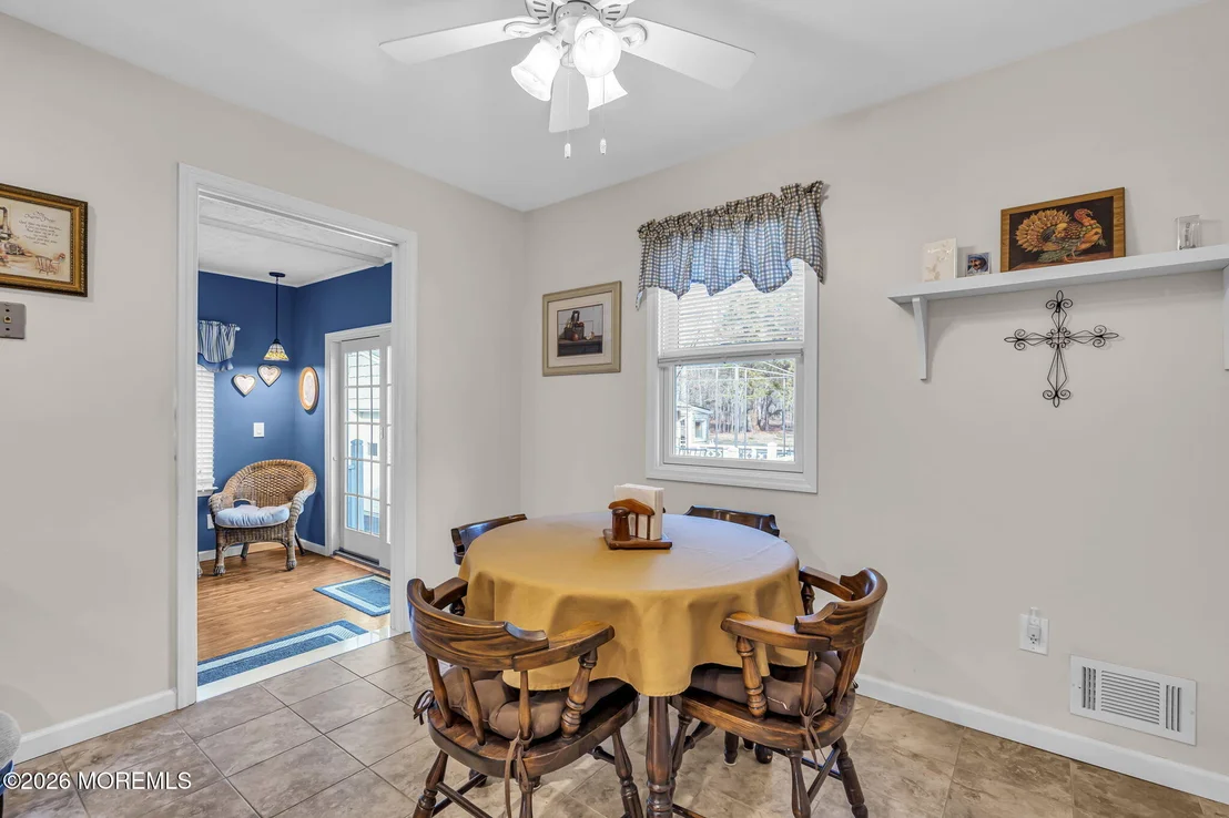 Photo of 307 Clearstream Road
