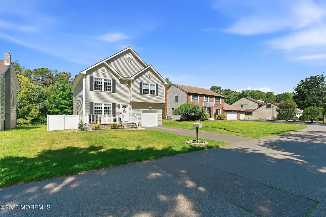 Photo of 1346 Lee Way