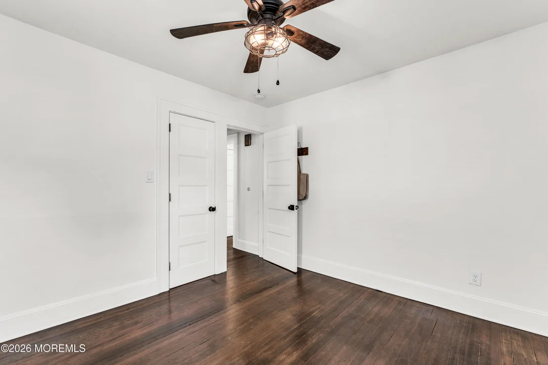Photo of 1 Tiensch Avenue