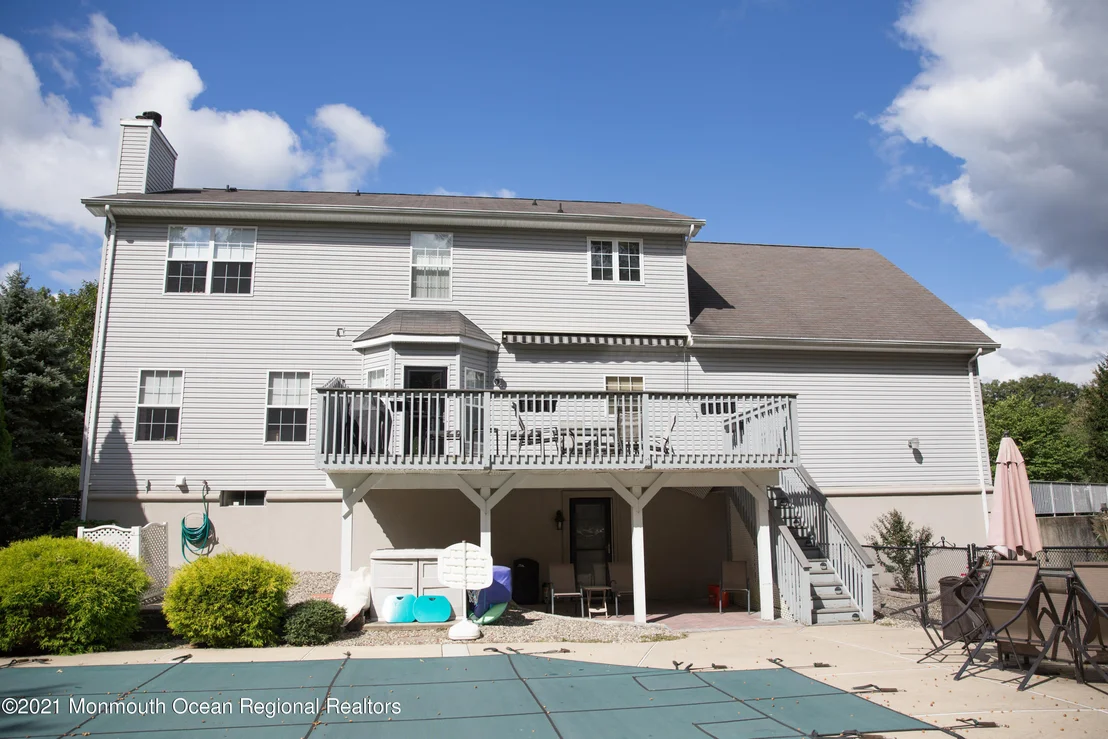 Photo of 7 River Edge Drive