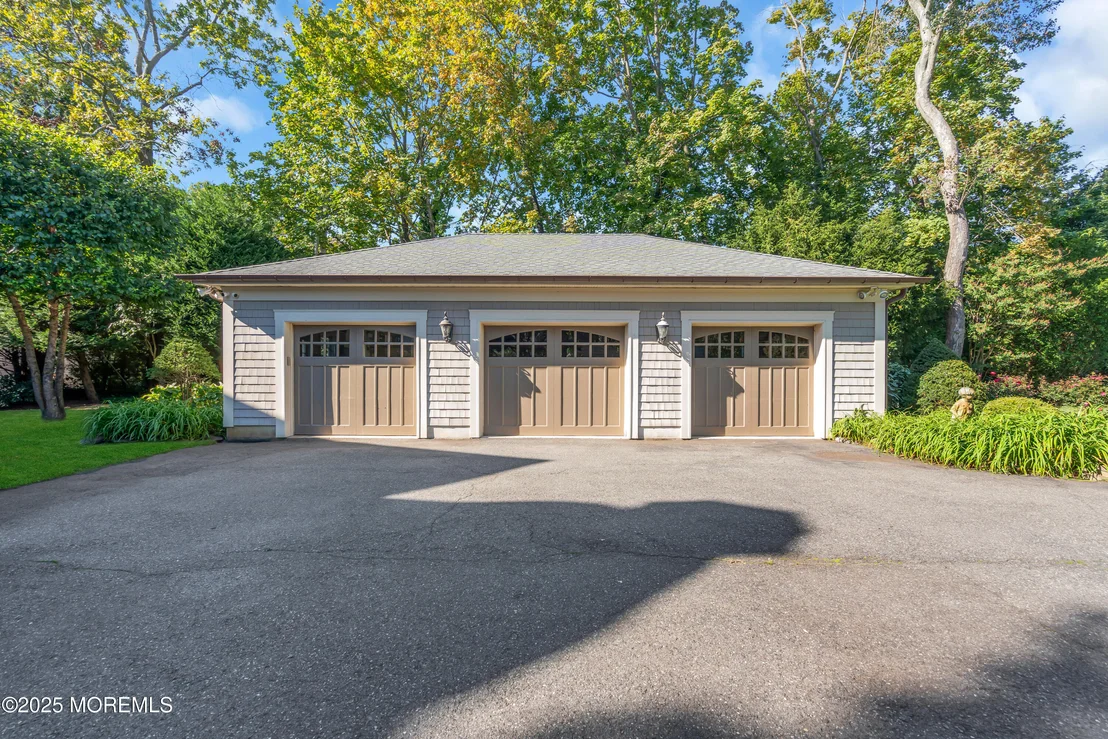 Photo of 2403 Riverside Terrace