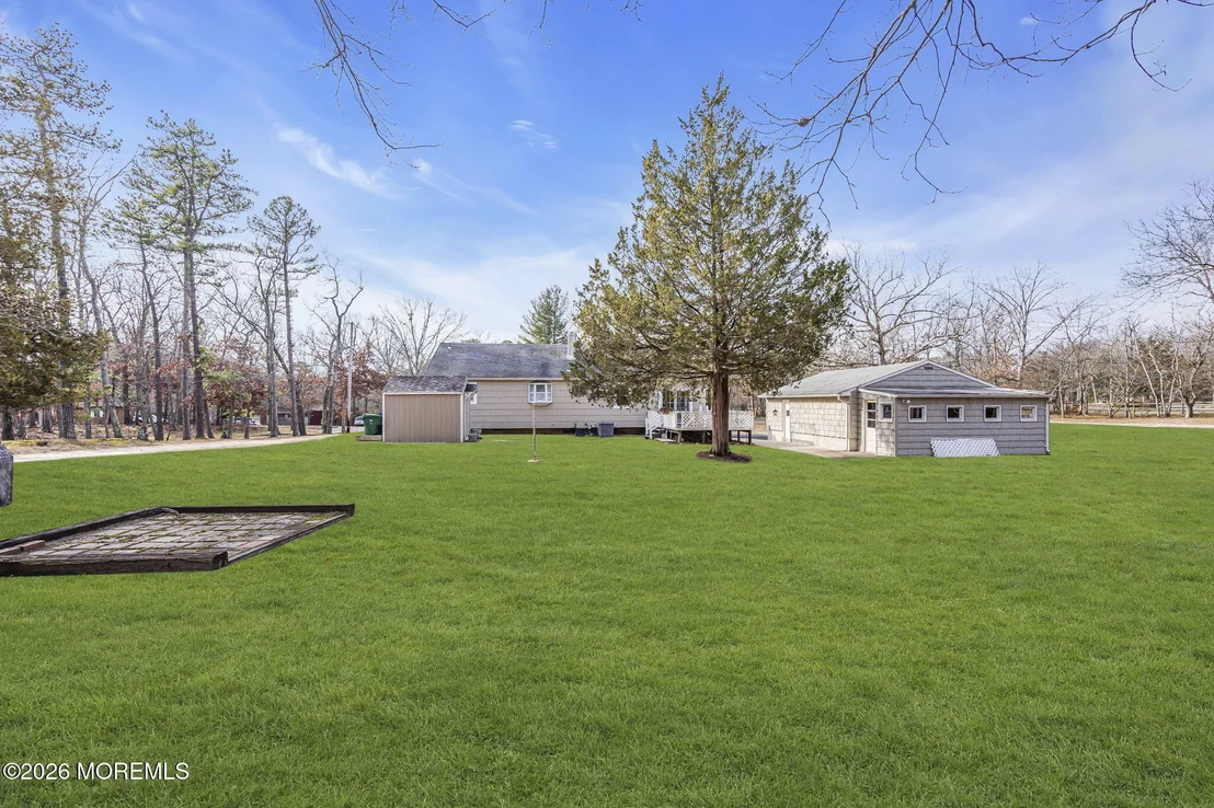 Photo of 307 Clearstream Road
