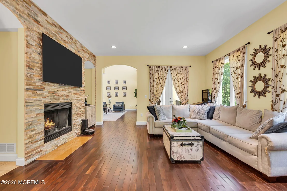 Photo of 347 Millstone Road