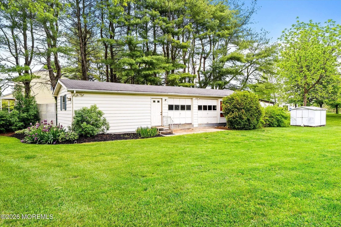Photo of 134 Schoolhouse Road