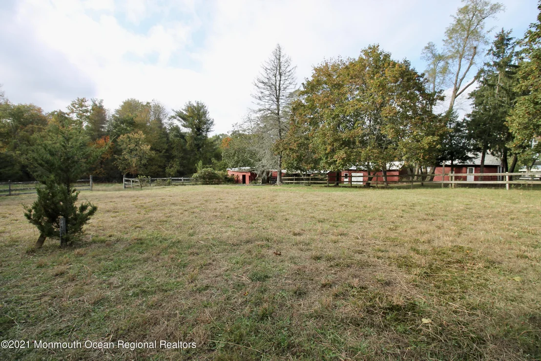 Photo of 195 Bennett Road