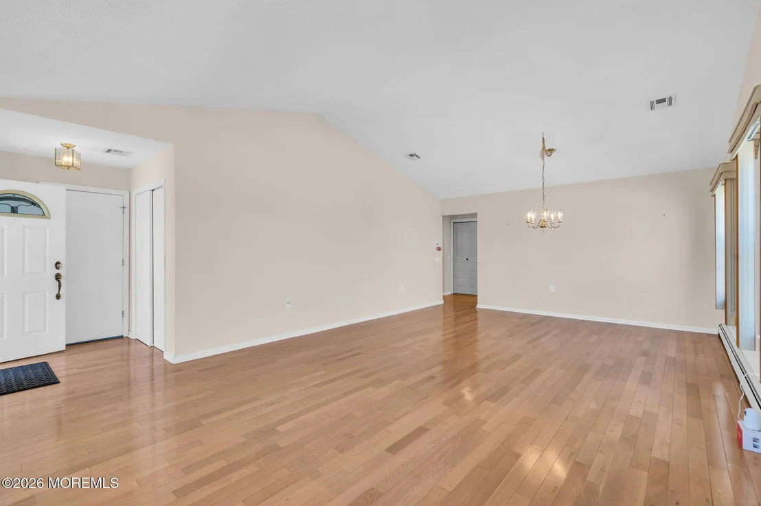 Photo of 5 Vienna Drive