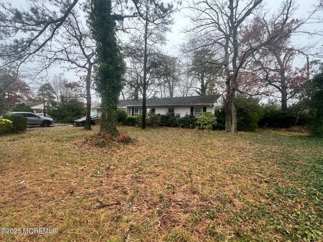 Photo of 1223 Sylvania Place