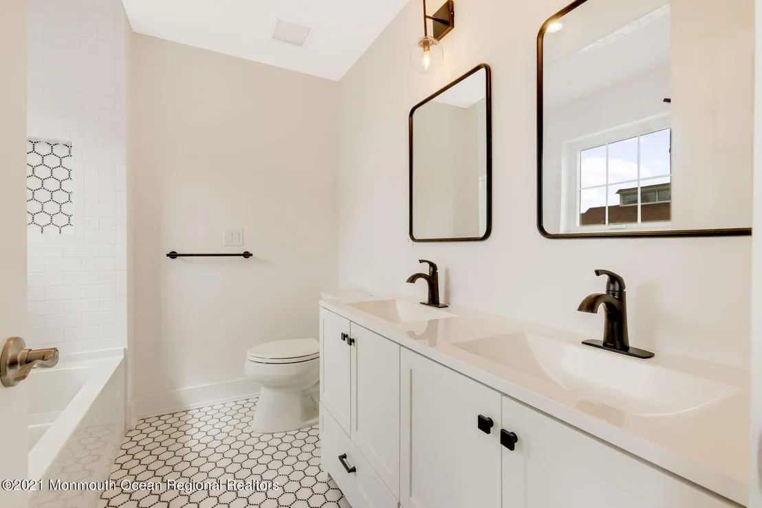 Photo of 114 Shore Drive