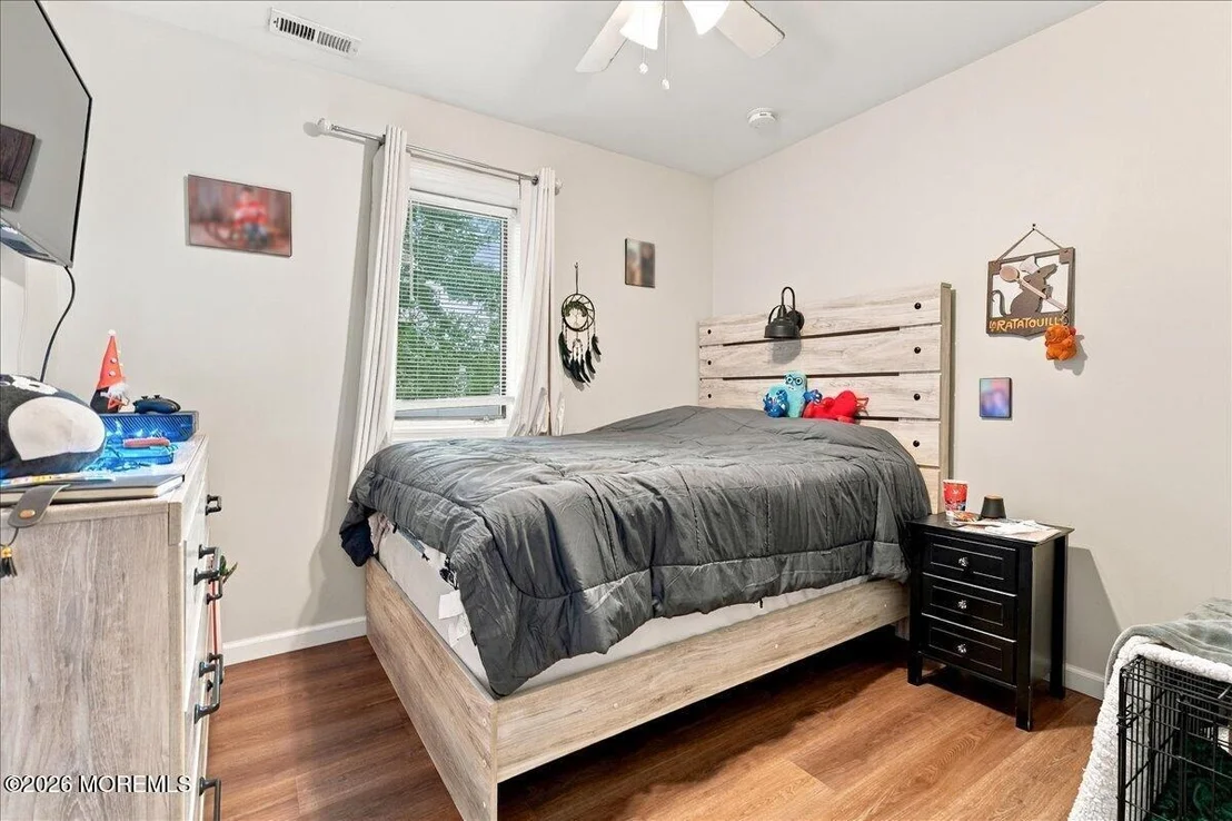 Photo of 552 Lloyd Road
