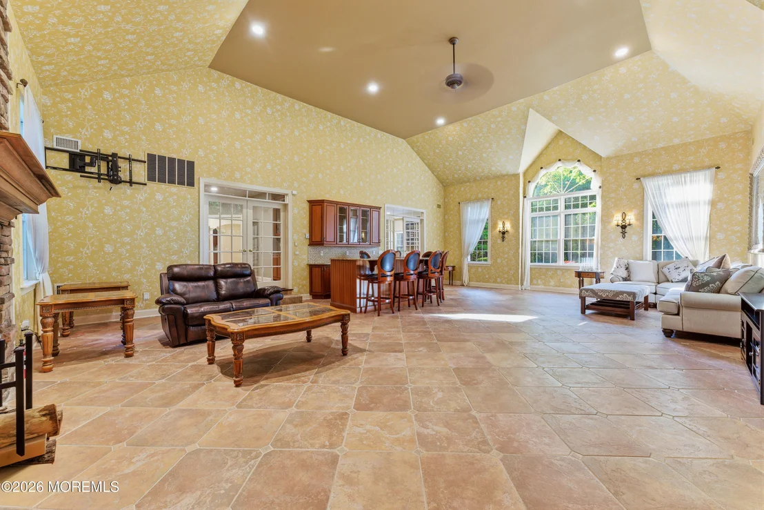 Photo of 143 Savannah Road
