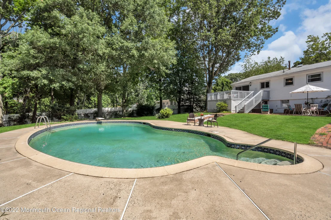 Photo of 19 Warren Drive