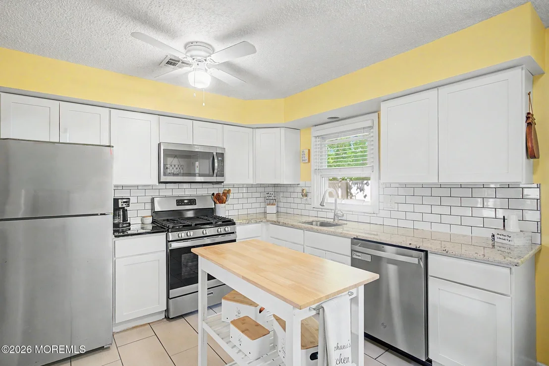 Photo of 710 Western Lane